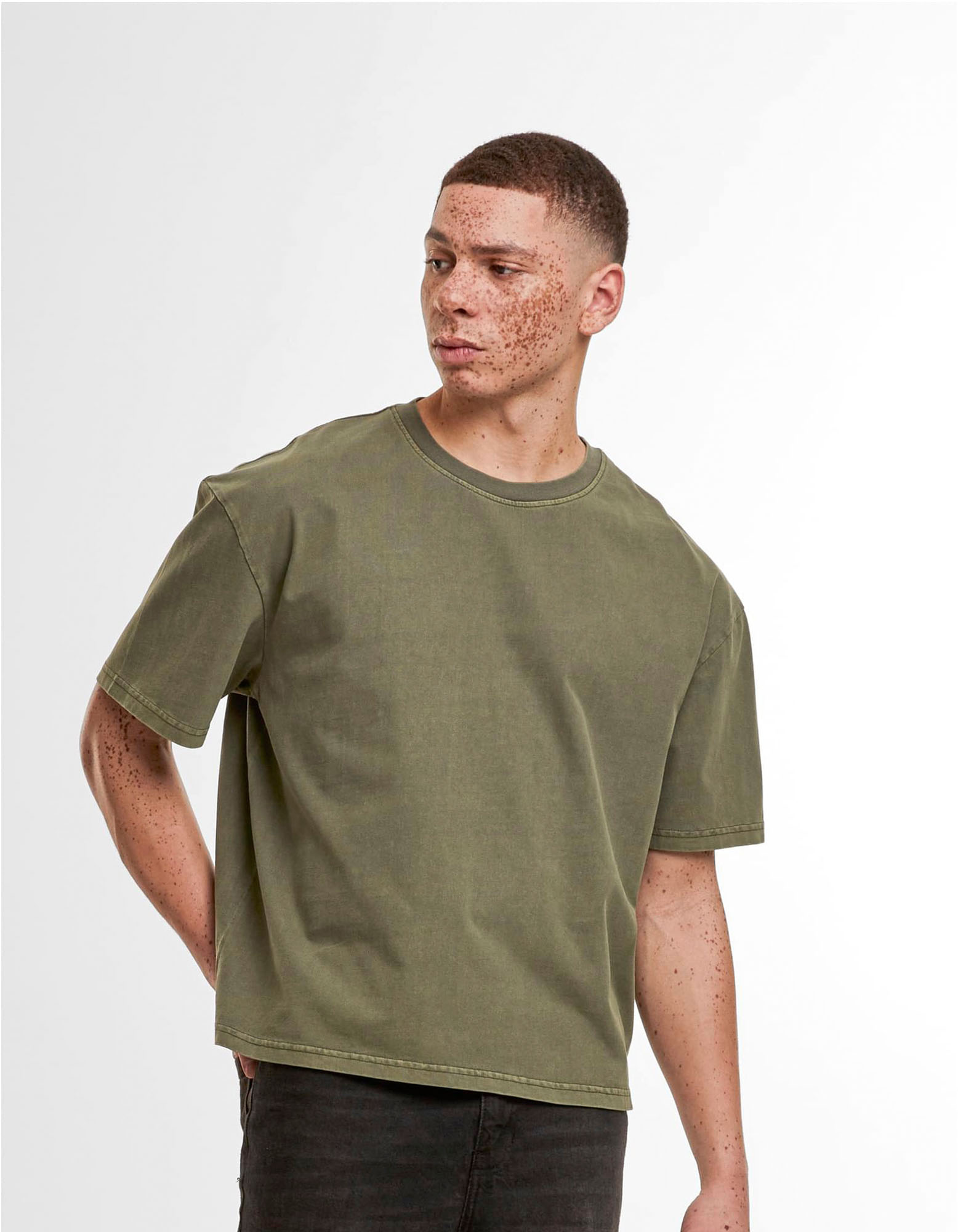 Build Your Brand BY435 Vintage Cropped Heavy Oversize Tee