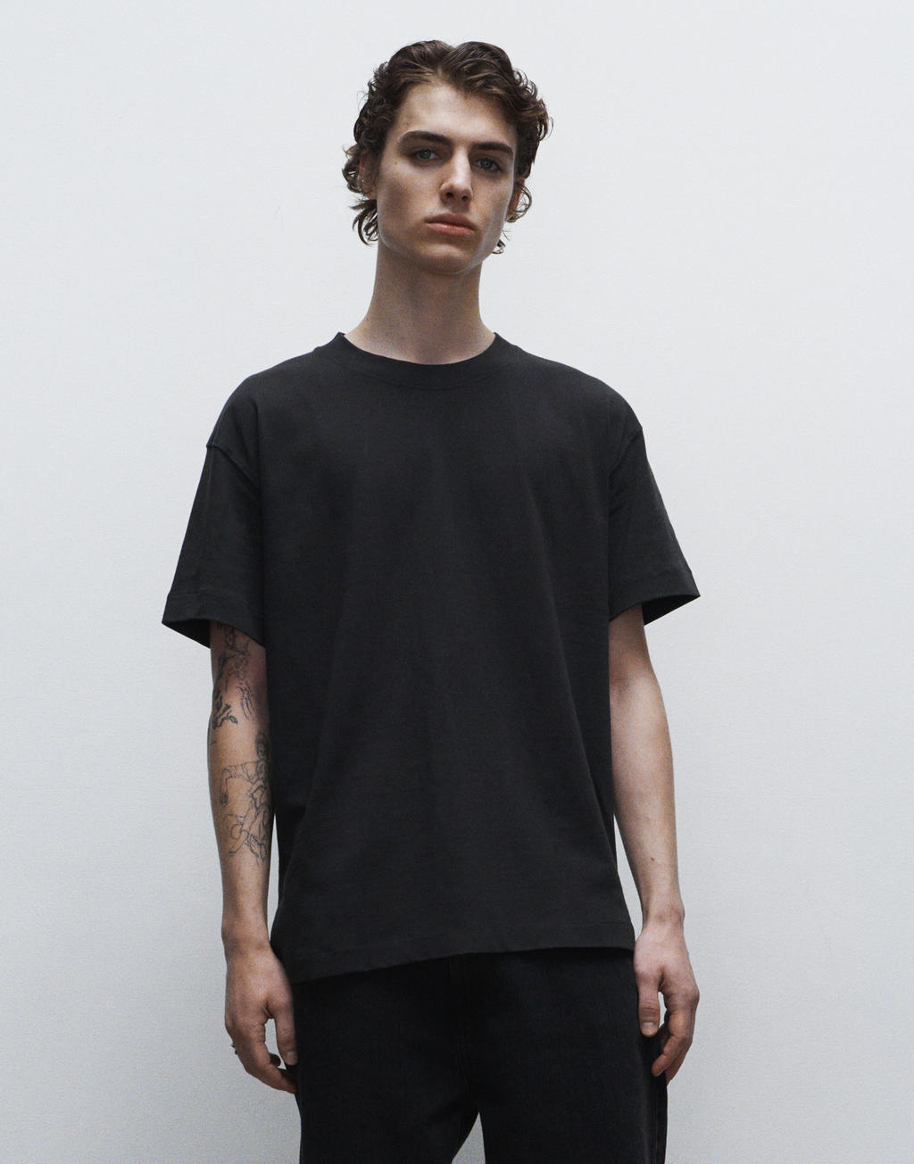 True Blanks "by H&M Group" 1148753 Mens Boxy Tee  lassen