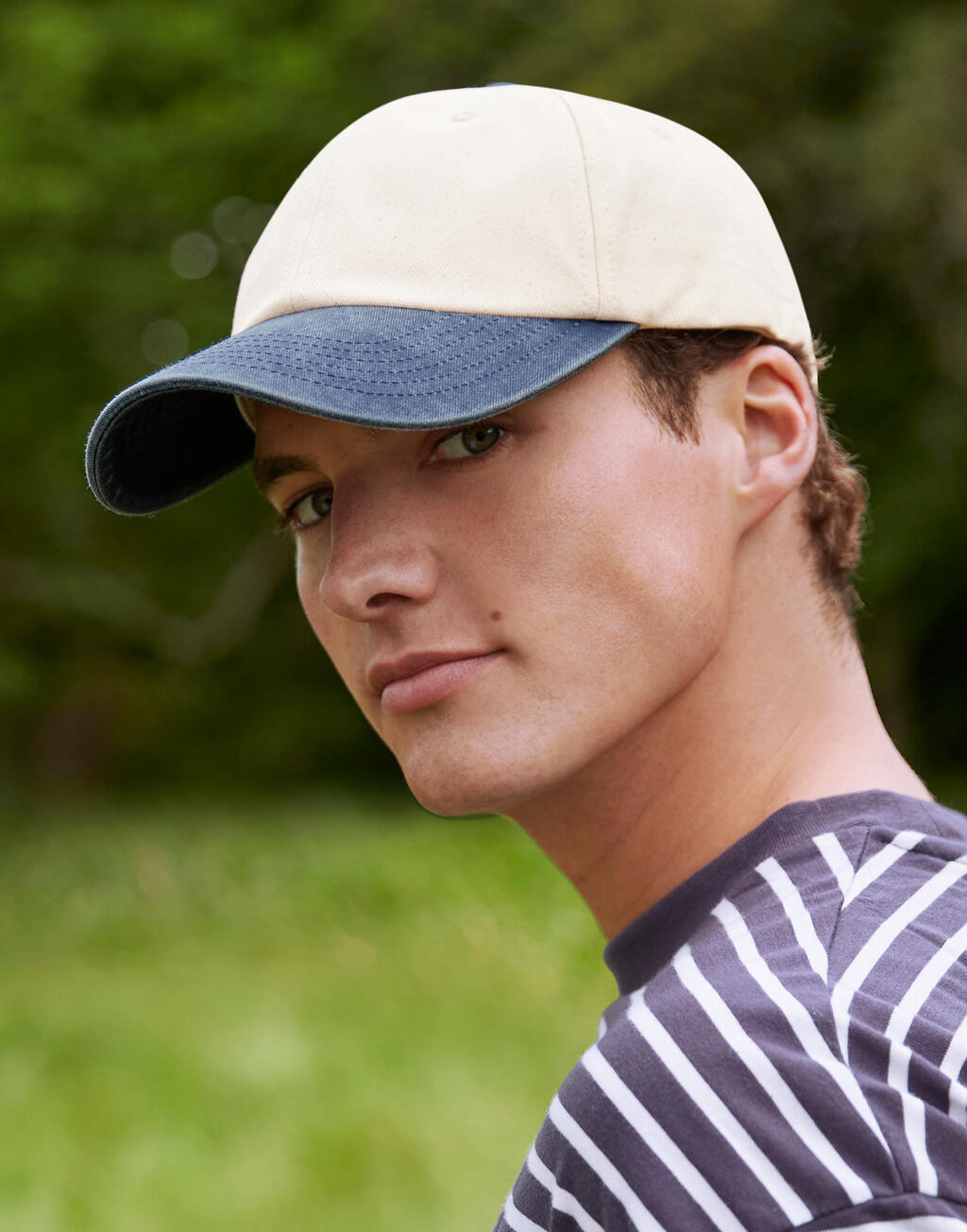 Beechfield B673 Contrast Peak Low Profile Vintage Cap