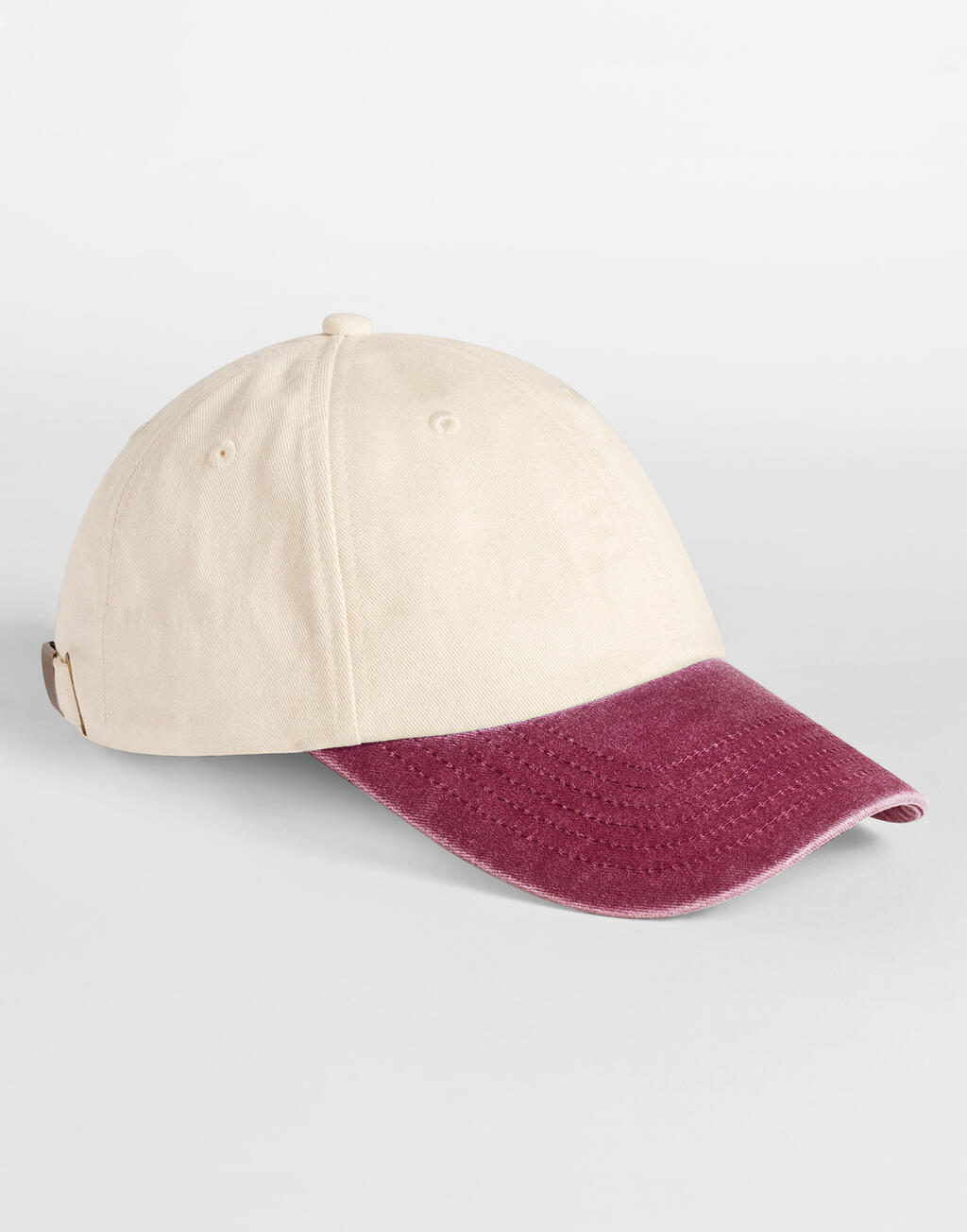 Beechfield B673 Contrast Peak Low Profile Vintage Cap