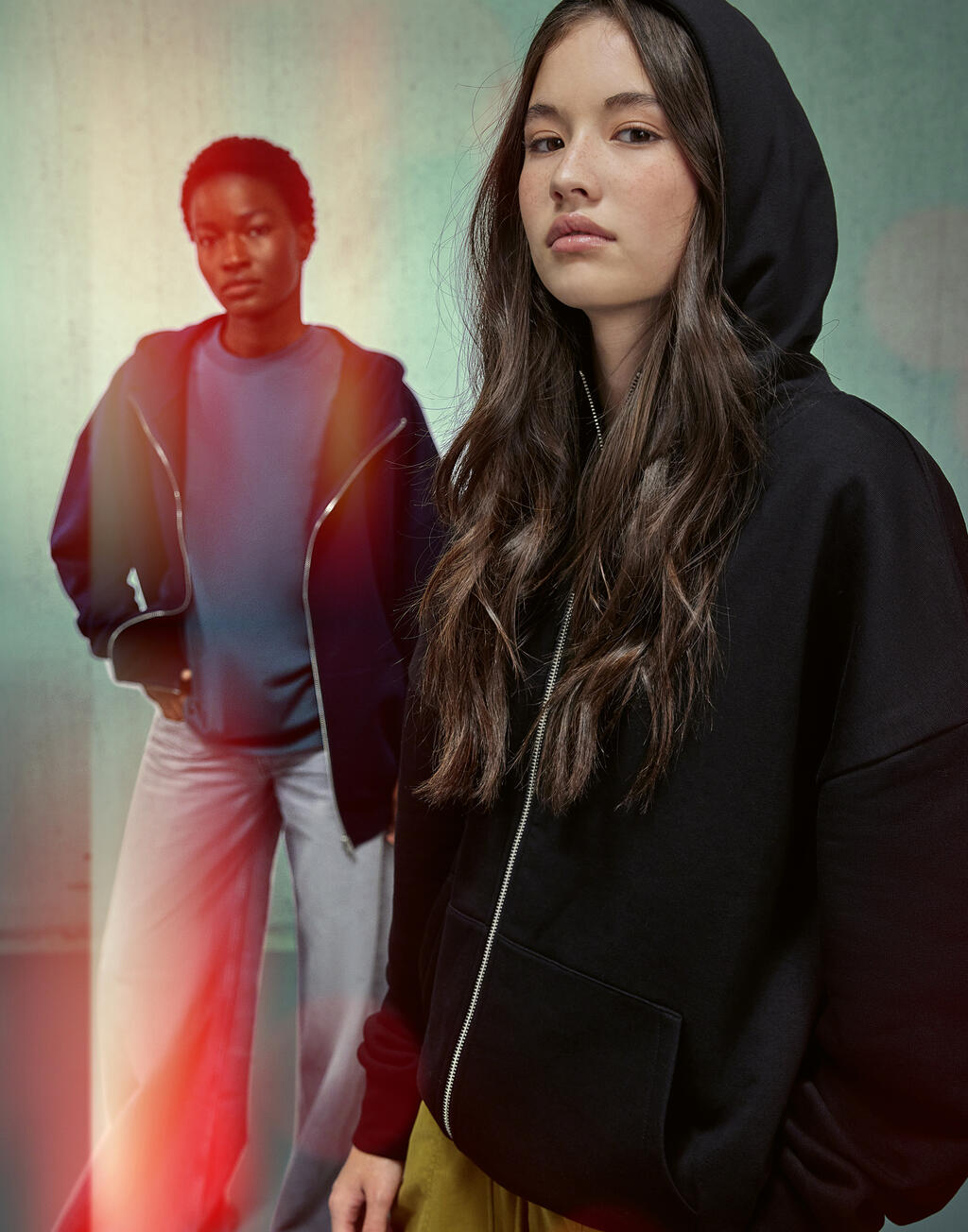 B&C WG003 Influence Zip Hood  lassen