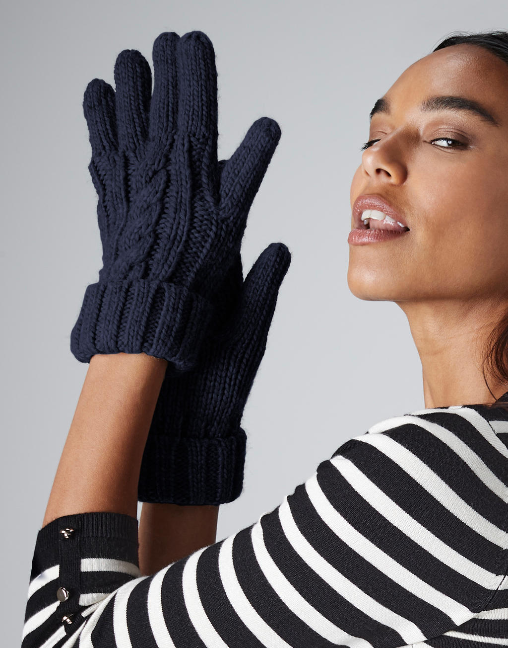 Beechfield B497 Cable Knit Melange Gloves