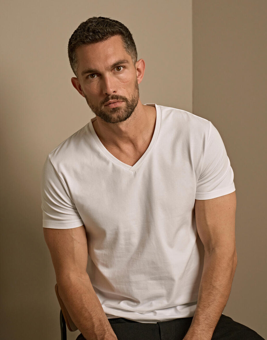 Tee Jays 401 Men's Stretch V-Tee